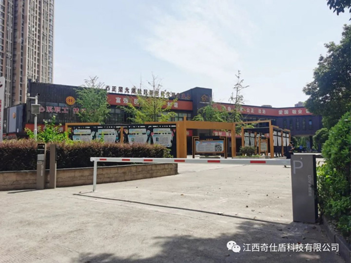 正荣大湖之都社区—无人值守智慧云停系统